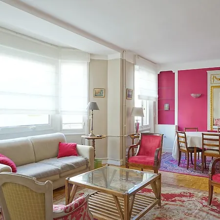 Apartament Rue Copernic - 16